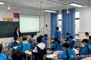 手感不佳！拉文替补上场35分钟9中2得到9分3篮板5助攻2盖帽